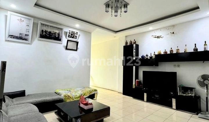 Ruko Jelambar Row Jalan 2 Mobil Bebas Banjir - foto 1