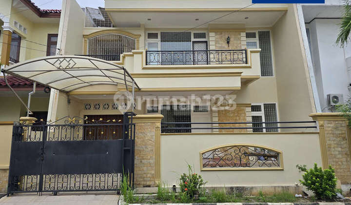Rumah 2 Lantai Siap Huni Dijual di Green Garden Jakarta Barat - foto 1