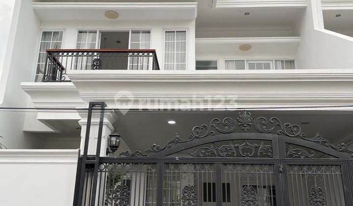 Dijual Rumah Cantik Joglo Kembangan Jakarta Barat 140M2 - foto 1
