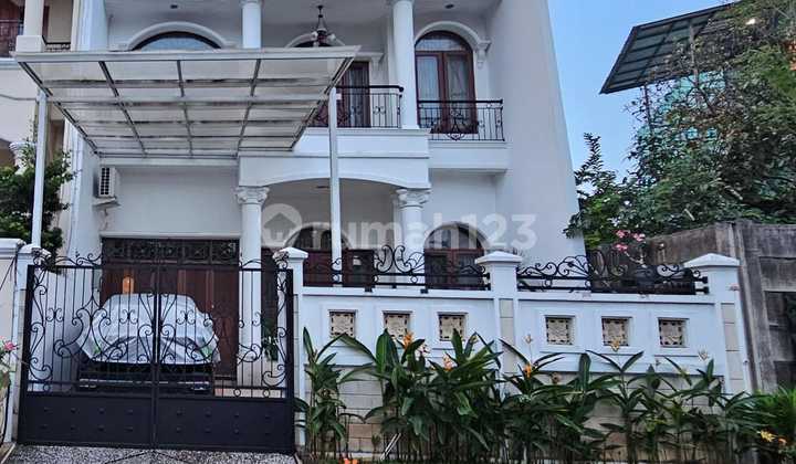Di Jual Rumah Siap Full Furnished Huni di Permata Buana Kembangan Jakarta Barat - foto 1