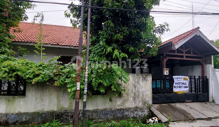 Kapan Lagi Memiliki Rumah Luas Seharga Tanah di Bawah Pasar, di Lingkungan Strategis Joglo Kembangan - foto 1