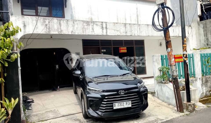 Rumah Lama Siap Bangun Ulang Rumah Kost, Tomang Jakarta Barat - foto 1