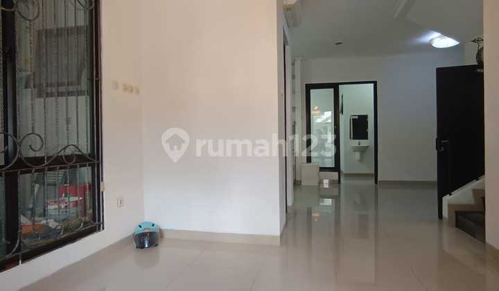 Rumah Rapi Siap Huni Casa Jardin Residence Jakarta Barat - foto 1