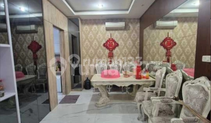 Rumah Murah Harga Dibawah Pasaran 2.5 Lantai Kamar Tidur 5 Siap Huni Bebas Banjir di Golf Lake Residence - foto 1