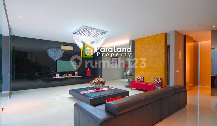 Luxury Modern Tropical Puri Indah Fully Furnish Lantai Marmer Import - foto 1