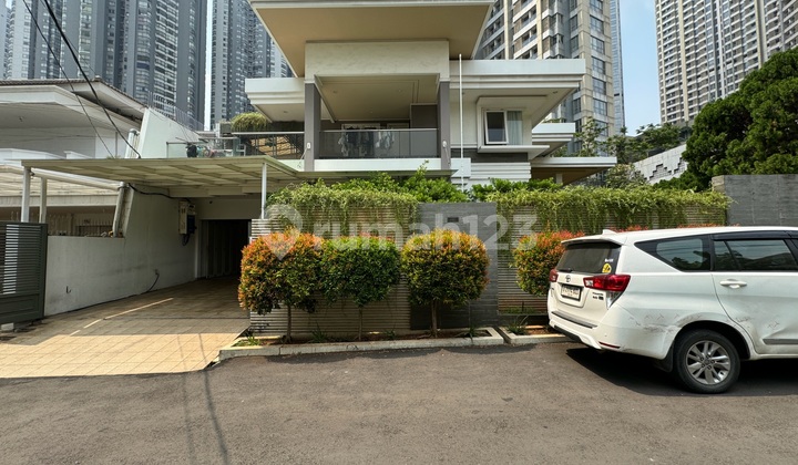 Rumah Sultan Super Luas Furnish Harga Tanah Tanjung Duren Jakarta Barat - foto 1