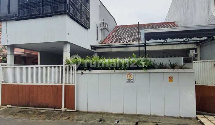 J2343-1#52= Rumah 2,5 Lantai Lt/Lb 200/120 M2 Jalan Lebar di Kav Dki Meruya - foto 1