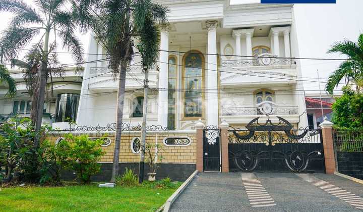 Rumah Mewah Dijual Desain Roman Classic Sunrise Garden Luas 400M2 - foto 1