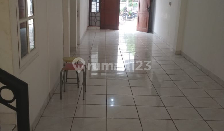 Dijual Rumah Jakarta Barat - foto 1