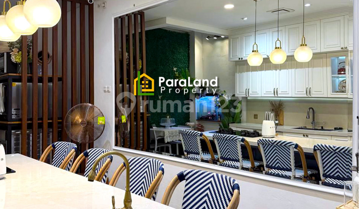 Rumah Bagus Fully Furnish, Bangunan 2,5 Lantai Sangat Terawat - foto 1