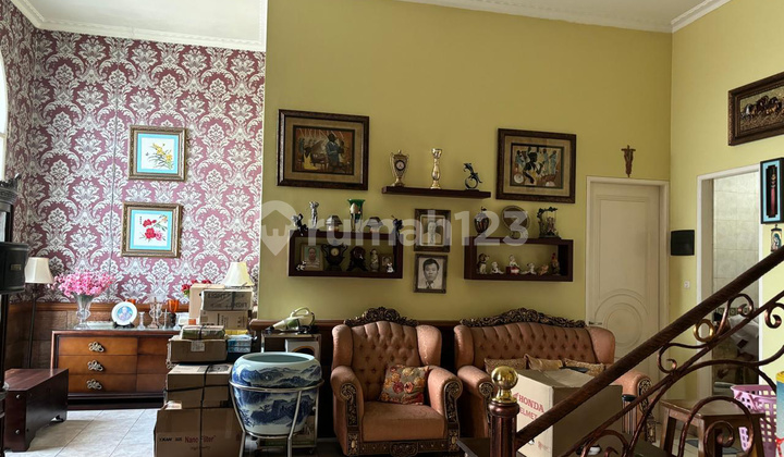 Dijual Rumah Mewah 3 Lantai Citra 1 Extension - foto 1