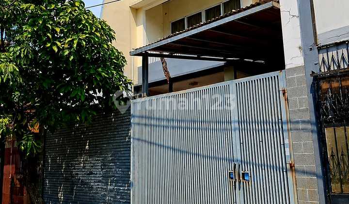 Rumah 2,5 Lantai di Mangga Duri Kepa Jakarta Barat - foto 1