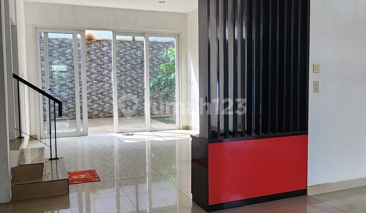 Best Deal Rumah Golf Lake Residence 10X20 Depan Taman - foto 1