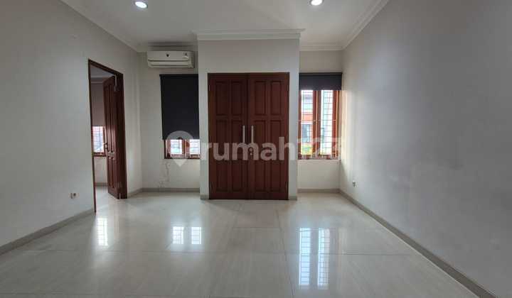 Dijual‼️ :Fire::Fire::Fire:rumah Puri Indah SHM - foto 1