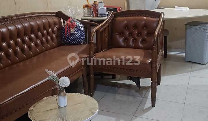 Rumah Murah 2 Lantai Tanjung Duren - foto 1