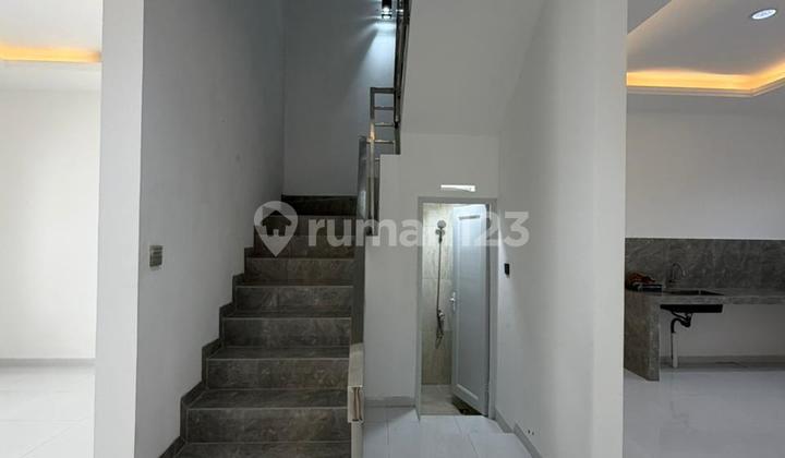 Dijual Rumah Brnad New 3,5Lt Mandala Tomang Jakarta - foto 1