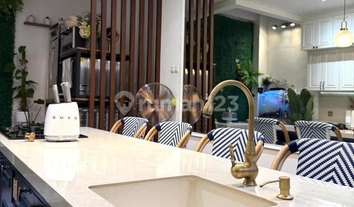 Dijual Rumah 2.5Lt Full Furnished Siap Pakai, Renov Total Sepertirumah Baru Taman Palem Lestari - foto 1
