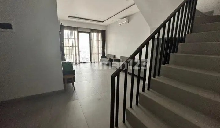 Disewa Rumah Taman Kencana - foto 1