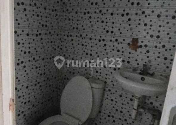 Dijual Rumah LB 60 M di Perumahan Taman Surya Jakartabarat - foto 1
