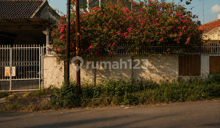 Jarang Ada! Rumah Luas 412M2 Potensi Kos 50 Kamar Lokasi Emas Binus Kemanggisan - foto 1