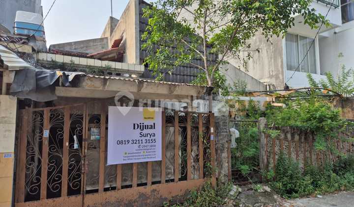 Rumah Tua Hitung Tanah SHM di Taman Ratu Kebon Jeruk Jakarta Barat - foto 1