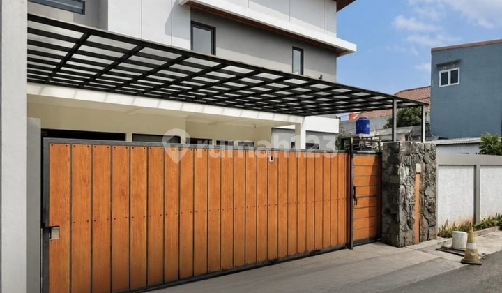 Kebon Jeruk - Jakbar ~ Lt/Lb 271/420 ~ Brand New House - foto 1