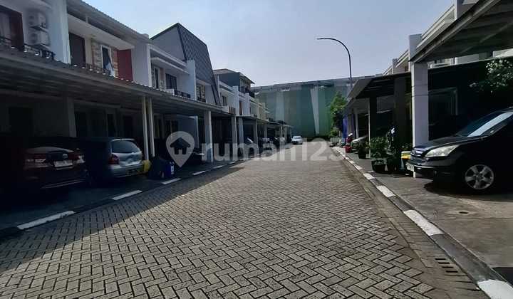 Rumah Murah 2,5 Lantai di Green Lake City Cipondoh Karang Tengah Tangerang Kota Banten - foto 1