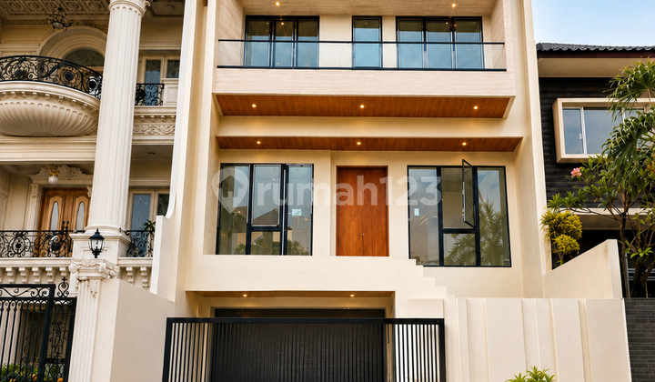 Wilson Dijual Luxury House Jalan Boulevard di Permata Buana - foto 1