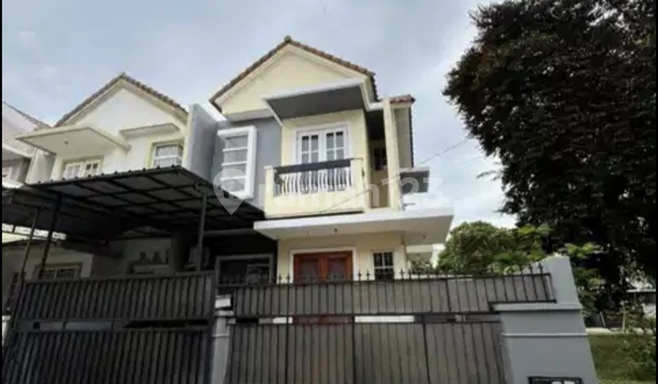 Rumah Hook Samping Taman Harga Murah Taman Semanan Indah - foto 1