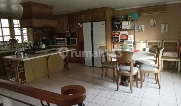 Dijual Rumah Hook, Rapi,Furnish Berlokasi di Boulevard Perumahan Citra Garden Jakarta Barat - foto 1