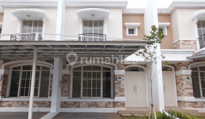 Rumah 6X15 Semi Furnished Green Lake City Selatan Siap Huni - foto 1