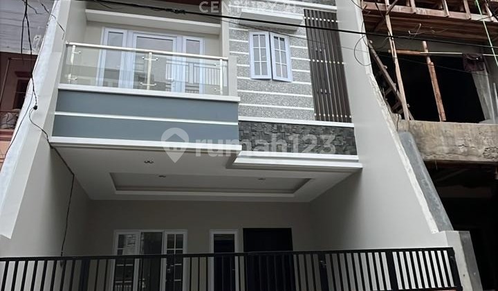 Rumah Baru Tomang 3 Lantai Siap Huni Jakarta Barat - foto 1