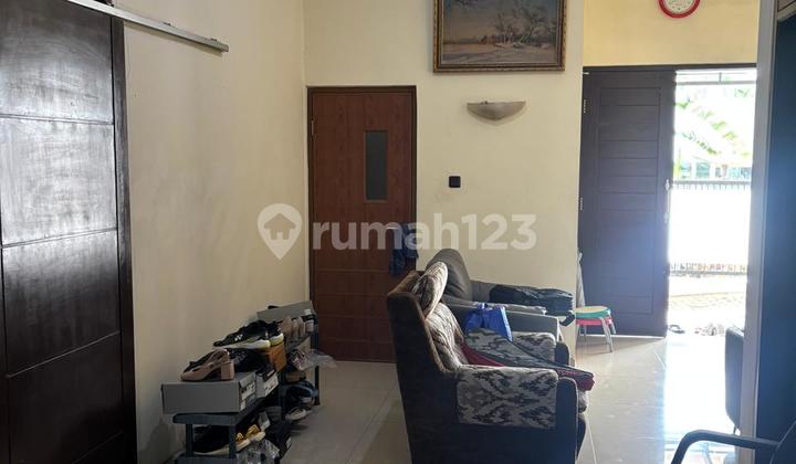 Rumah Dalam Kondisi Terawat, Sunrise Garden Jakarta Barat - foto 1