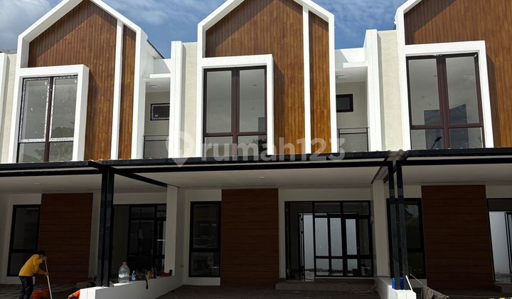 Dijual Rumah Baru 2 Lantai Metland Puri Siap Huni Dekat Akses Tol - foto 1