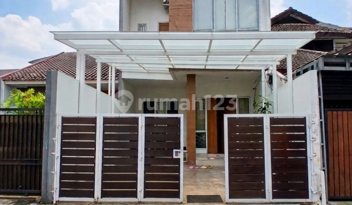 Dijual Rumah Modern Strategis di Rawa Belong, Kebon Jeruk - foto 1