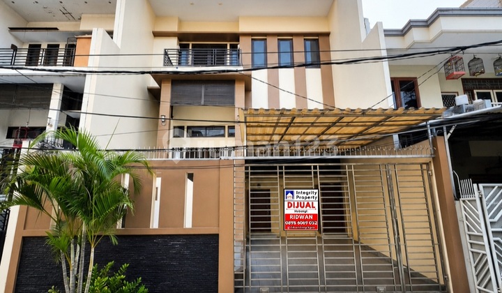 Ip3120: Rumah Bagus Komplek Kavling Polri Jelambar - foto 1