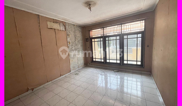 Dhyana Rumah Lama Ukuran 6.5X20m di Komplek Kavling Polri Jelambar - foto 1
