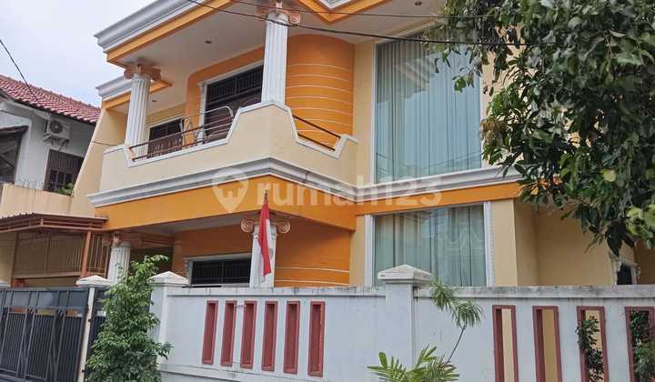 Rumah Murah Posisi Hook di Komplek Joglo Kembangan - foto 1