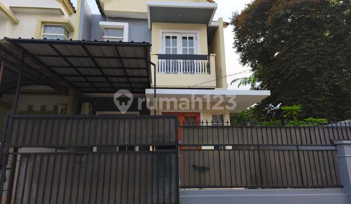 Jarang Ada ..Rumah Dijual di Taman Semanan Indah, Sebelah Taman - foto 1