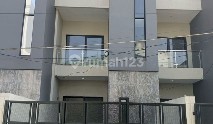 Rumah Baru 3Lt Jalan 2 Mobil Dekat Central Park Mall Duri Kepa - foto 1