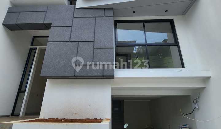 Ip2393 Rumah Baru Komplek Kavling Polri Jelambar Lokasi Nyaman - foto 1
