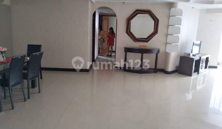 Apartemen Taman Anggrek Jual 4BR 146m² Lt.146 - Condominium 1 lantai di Taman #655179