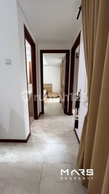 Apartemen Central Park Jual 2BR Central Park - Central Park, Jakarta Barat - #692605 - foto 4