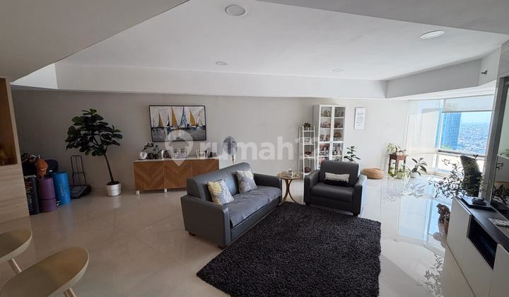 Apartemen Taman Anggrek Jual 3BR - Apartemen 26 lantai di Taman A #621661