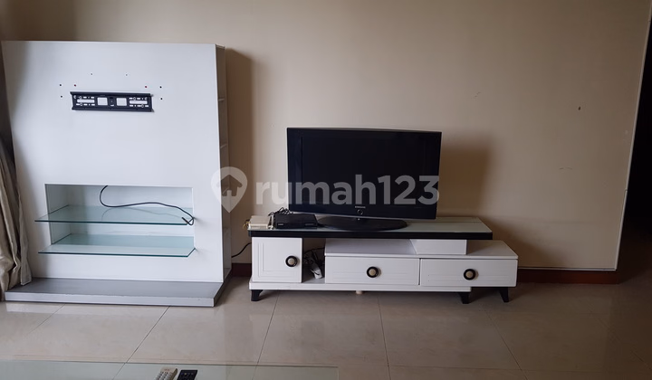 Apartemen Taman Anggrek Jual 2BR 90m² - KT 2+1
Km 1+1
Luas 90m2 nett
T #490290