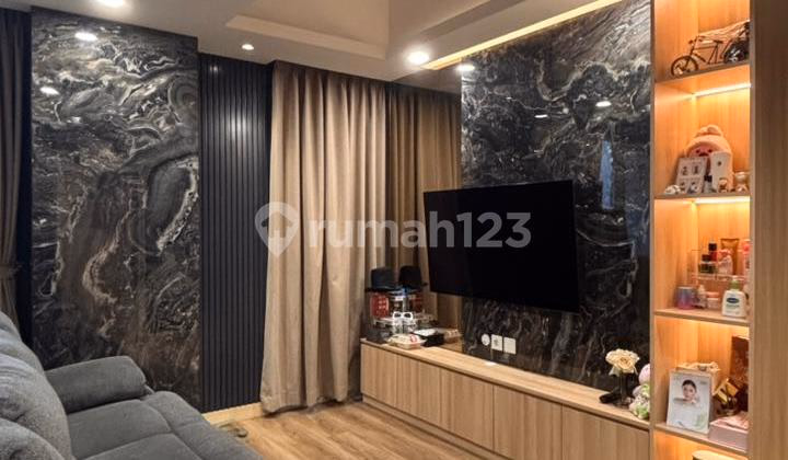 Apartemen Taman Anggrek Jual Studio 65m² - Taman Anggrek, Jakarta Barat - #547839