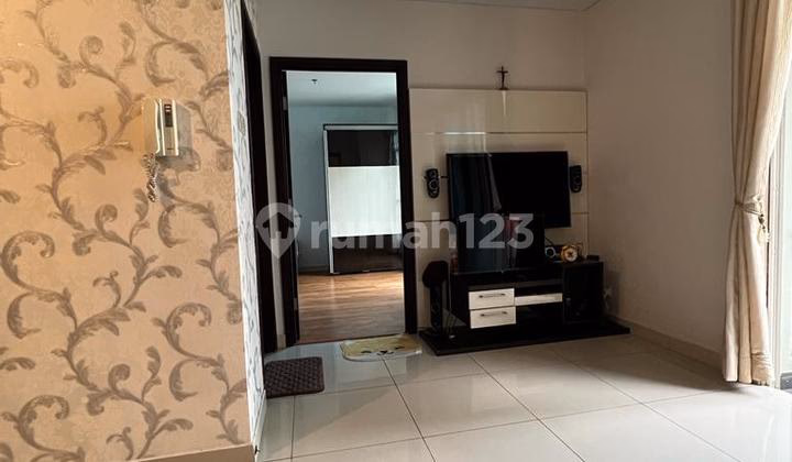 Apartemen Central Park Jual Studio Central Park - Berlokasi di Central Park, Jak #875596