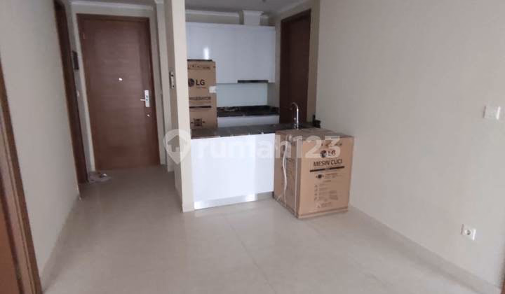 Apartemen Taman Anggrek Sewa Studio 99m² - Berlokasi di Taman Anggrek, Ja #692106