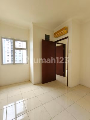 Apartemen Central Park Jual Studio Central Park - Berlokasi di Central Park, Jak #565765 - foto 2