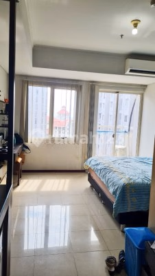 Apartemen Central Park Jual Studio Central Park - Central Park, Jakarta Barat - #265283 - foto 3